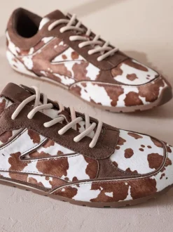 Sneakers*Next Koeienprint - Slim Premium Leren Trainers met Vetersluiting