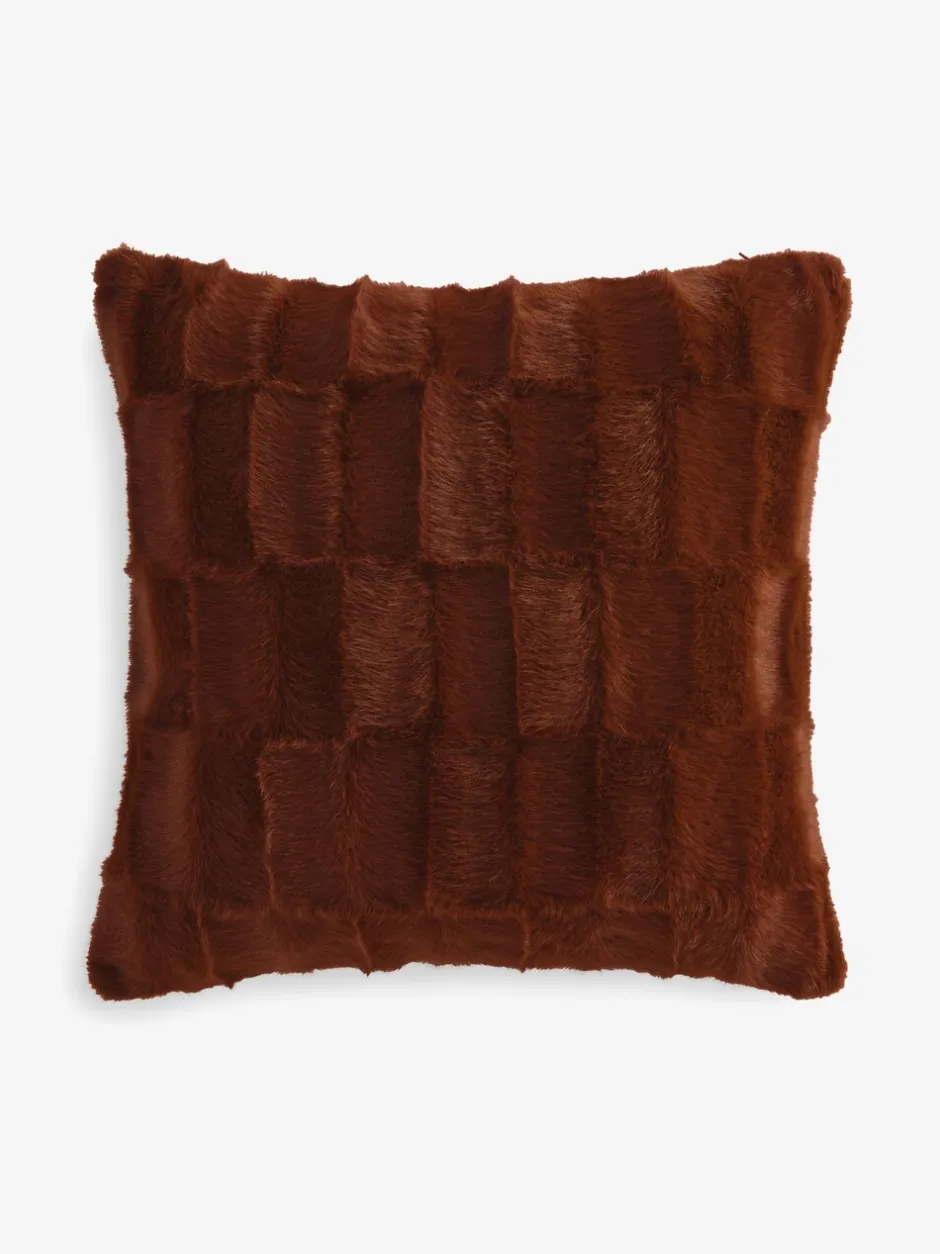 Kussentjes En Plaids|Kussentjes En Plaids*Next Kussen van imitatiebont met textuur en ruit Oranje