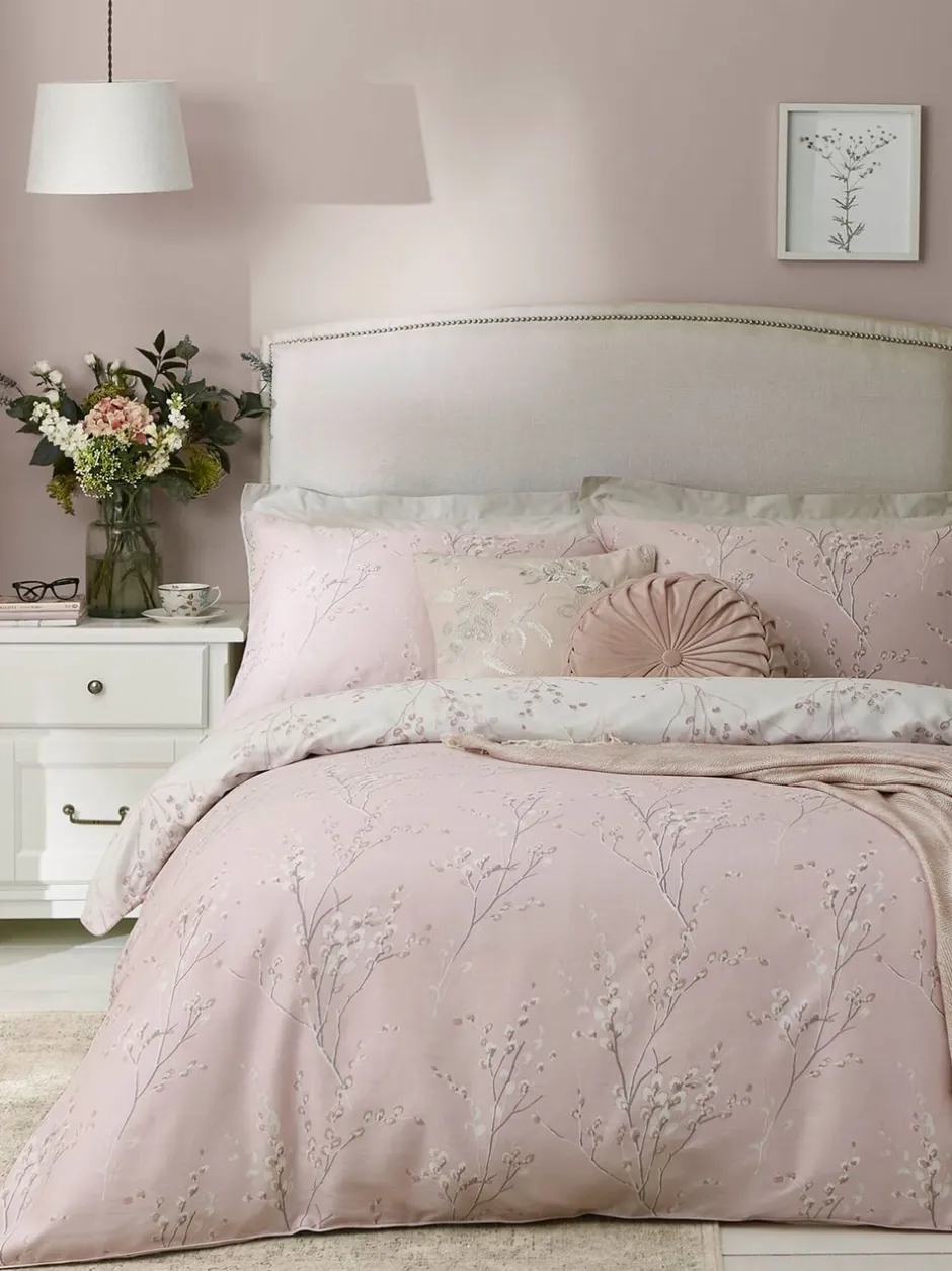 Laura Ashley|Merkbeddengoed*Laura Ashley 100% katoensatijn 200 thread count Pussy Willow Dekbedovertrek- en kussensloopset