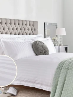 Laura Ashley|Merkbeddengoed*Laura Ashley 100% katoensatijn 400 draads Shalford dekbedovertrek- en kussensloopset Wit