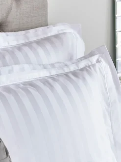 Laura Ashley|Merkbeddengoed*Laura Ashley 100% katoensatijn 400 draads Shalford dekbedovertrek- en kussensloopset Wit
