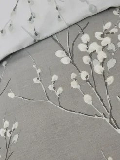 Laura Ashley|Merkbeddengoed*Laura Ashley 100% katoensatijn 200 thread count Pussy Willow Dekbedovertrek- en kussensloopset