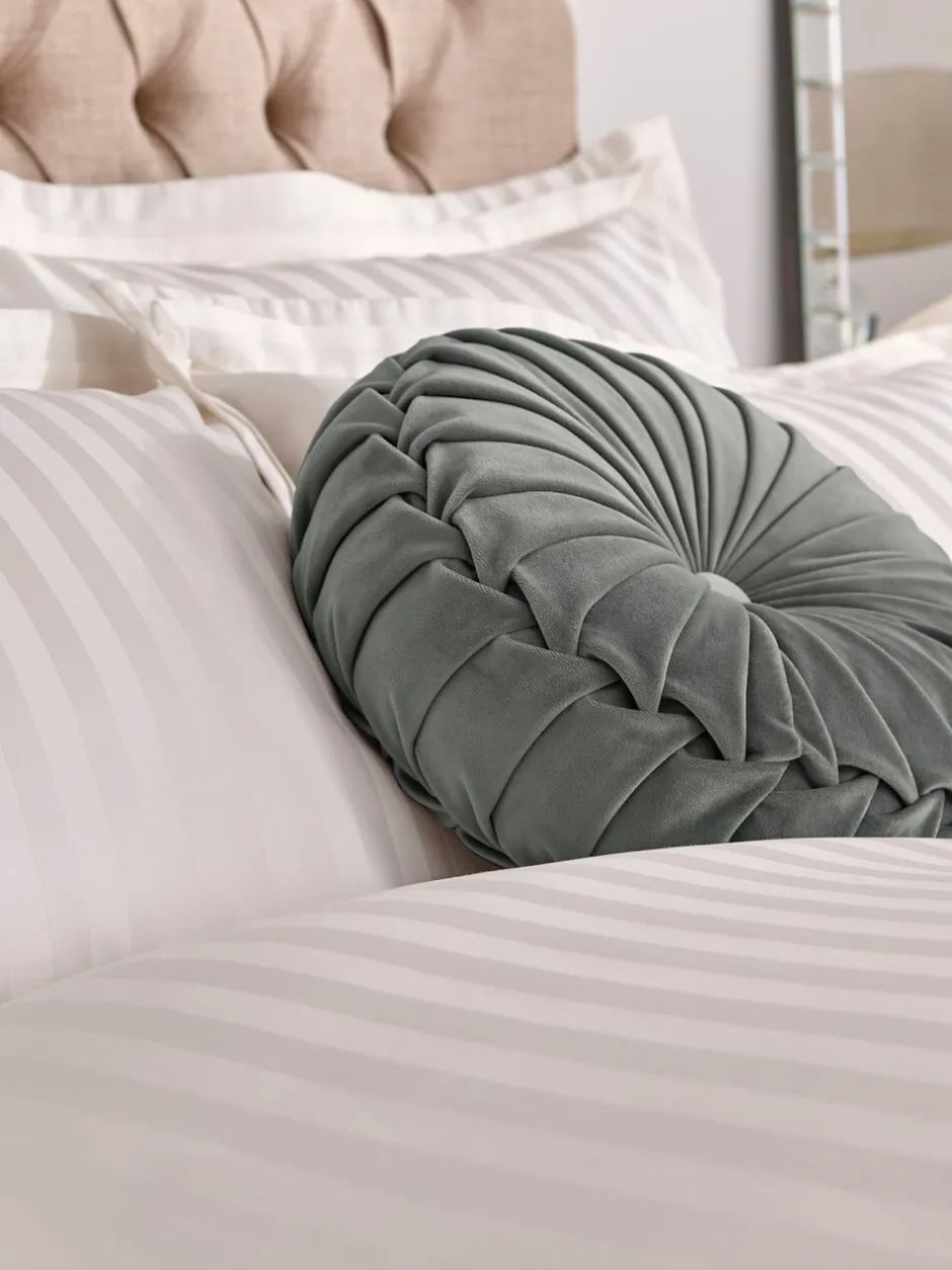 Laura Ashley|Merkbeddengoed|Laura Ashley 100% katoensatijn 400 draads Shalford dekbedovertrek- en kussensloopset Crème