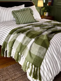 Laura Ashley*Laura Ashley Allonby Check Woven Throw Groen