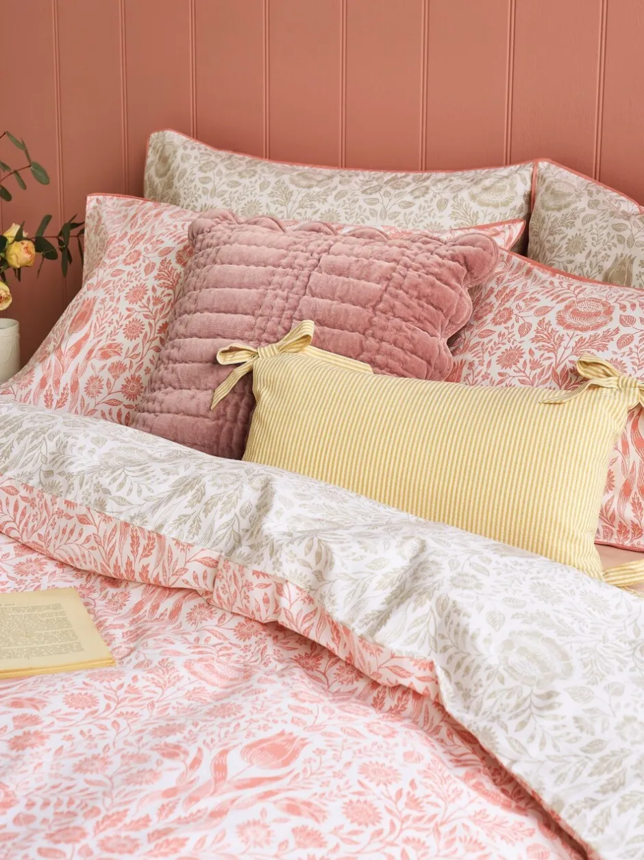 Laura Ashley*Laura Ashley Ashstead Damask 200 Thread Count Duvet Cover and Pillowcase Set