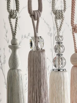 Gordijnroedes En -Accessoires*Laura Ashley Loren glazen embrasse met kwastjes Seaspray
