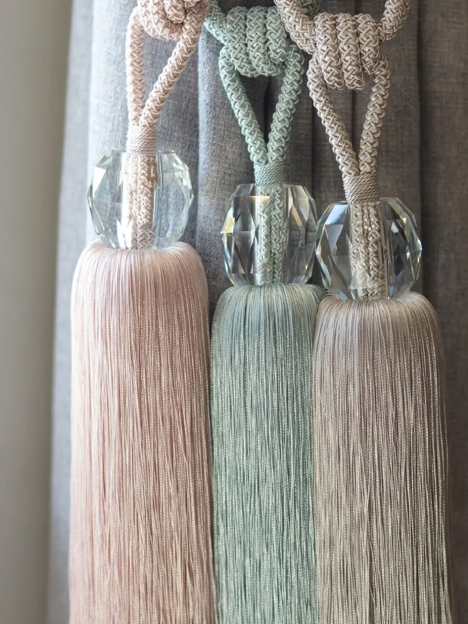 Gordijnroedes En -Accessoires|Laura Ashley Loren glazen embrasse met kwastjes Paarsrood