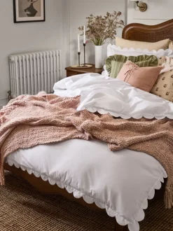 Laura Ashley|Laura Ashley Scallop 200 Thread Count Duvet Cover and Pillowcase Set