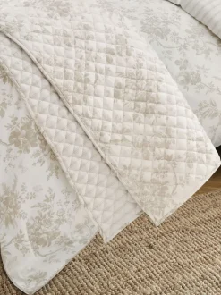 Laura Ashley*Laura Ashley Walled Garden doorgestikte bedsprei