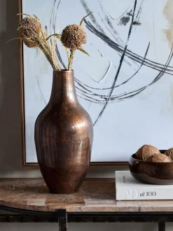 Vazen*Libra Interiors Tambora Copper Finish Metal Vase Small