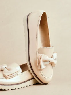 Lage Schoenen|Linzi - Cathy loafers met plateauzool en grote strik Licht beige