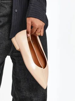 Ruimvallend En Extraruimvallend|Lage Schoenen*Linzi - Wide Fit Compete Pointed Toe Ballet Flat Shoes Licht beige