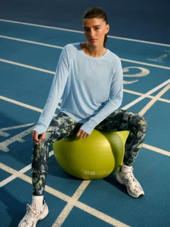 Sportkleding|Next - Active Crew Neck Long Sleeve T-Shirt Lichtblauw