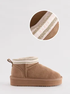 Boots|Baker by Ted Baker - waterafstotende behaaglijke suède meisjes Boots Lichtbruin