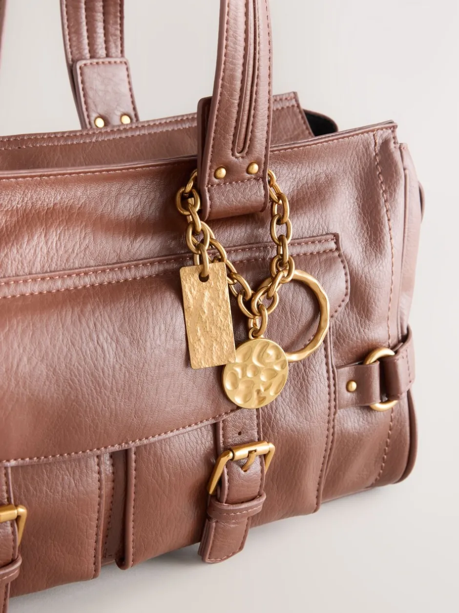 Tassen En Portemonnees|Next - Charm Buckle Hand Held Bag Lichtbruin