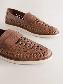 Schoenen|Next - Gevlochten instapper Lichtbruin