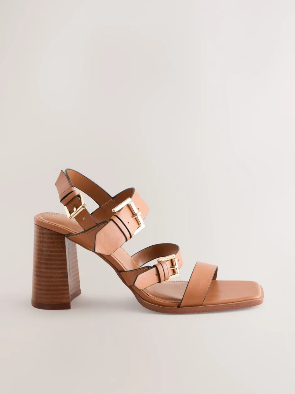Schoenen Met Hakken*Next - Sandalen met blokhak, bandjes en gesp Lichtbruin