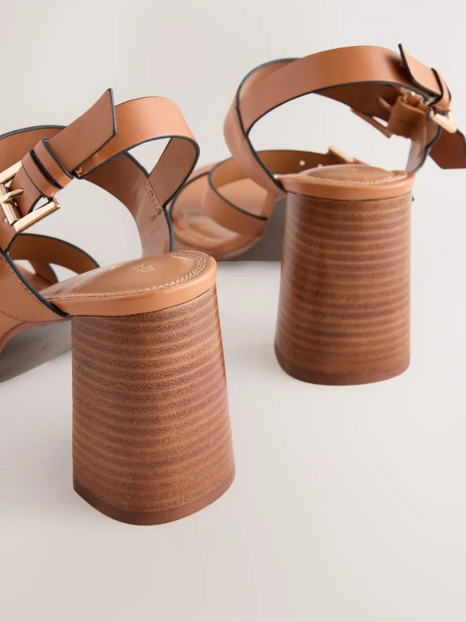 Schoenen Met Hakken*Next - Sandalen met blokhak, bandjes en gesp Lichtbruin