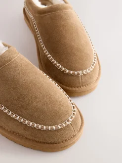 Pantoffels|Loungewear*Next - Signature Suede Stitch Detail Slippers Lichtbruin