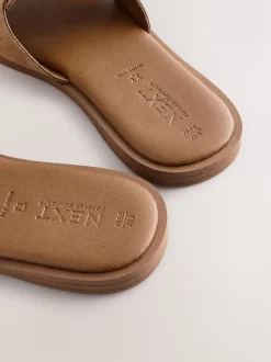 Ruimvallend En Extraruimvallend|Next Lichtbruin - Slotted Muilsandalen