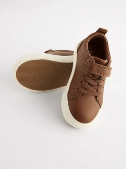 Sneakers*Next - Sneakers met klittenbandsluiting en elastische veters Lichtbruin