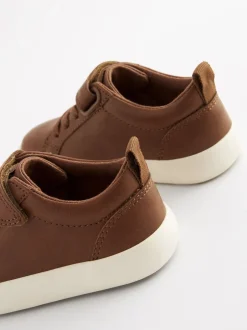 Sneakers*Next - Sneakers met klittenbandsluiting en elastische veters Lichtbruin