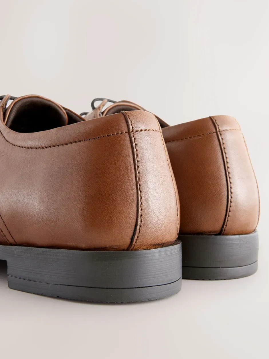 Formele Schoenen|Schoenen|Next - Standaard pasvorm - Egaal leren derbyschoenen Lichtbruin