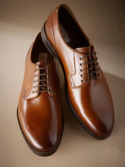 Formele Schoenen|Next - Standaard pasvorm - Signature - Derby-schoenen met leren zool Lichtbruin