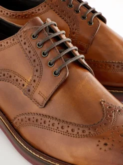 Schoenen|Formele Schoenen*Next Lichtbruin - Wijde pasvorm - Leren brogues met contrasterende dikke zool