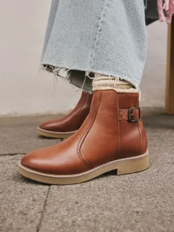 Ruimvallend En Extraruimvallend|Boots*Next - Forever Comfort® Faux Fur Lined Buckle Trim Ankle Boots Lichtbruin leer