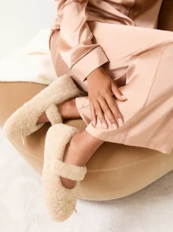 Pantoffels*Lipsy Borg Mary Jane with Bow Detail Slippers