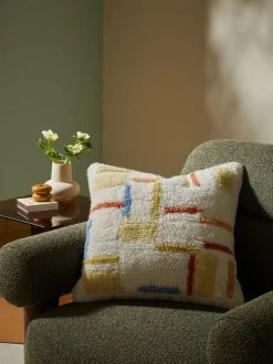 Kussentjes En Plaids|Kussentjes En Plaids|MADE.COM Max Tufted Berber Cushion