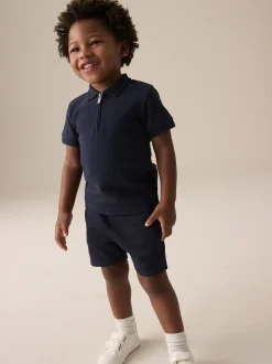 Shorts|Sets En Outfits|Next Marinablauw getextureerd - Set van poloshirt met korte mouwen en short (3mnd-7jr)