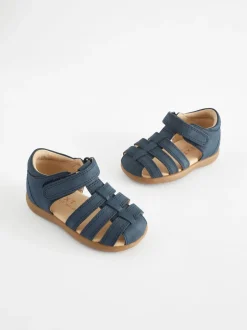 Eerste Schoentjes*Next - First Walker babysandalen van leer met klittenbandsluiting Marineblauw