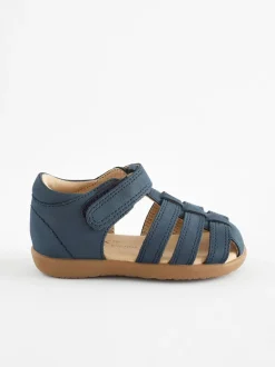 Eerste Schoentjes*Next - First Walker babysandalen van leer met klittenbandsluiting Marineblauw