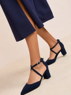 Schoenen Met Hakken*Friends Like These - pumps met blokhak en gekruiste bandjes Marineblauw
