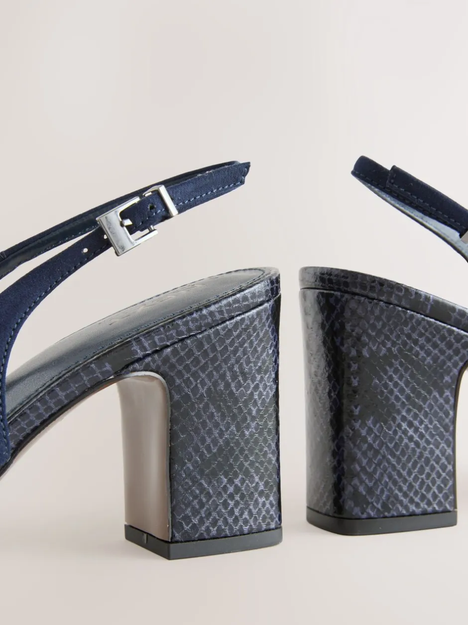 Ruimvallend En Extraruimvallend|Schoenen Met Hakken|Next - Hardware Slingback Block Heels Marineblauw