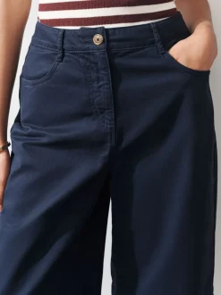 Shorts|Next - Knielange short Marineblauw
