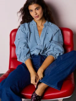 Tops En T-Shirts|Blouses En Overhemden*Next Marineblauw hart - Heart Embroidered V-Neck Puff Sleeve Denim Blouse