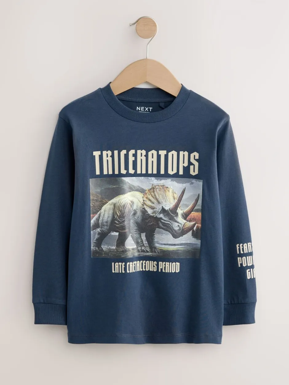 T-Shirts|Tops|Next - Bedrukte T-shirts met lange mouwen verpakking van 3 (3 - 16 jr) Marineblauw/blauw/ecru dinosaurus