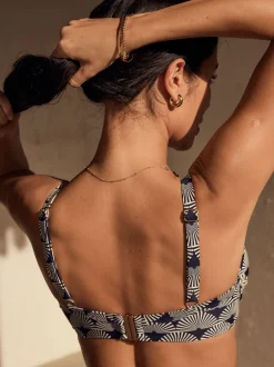 Badkleding|Next Marineblauw/wit met waaierprint - Buikcorrigerende bikinitop met vulling en beugel