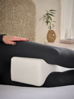 Dekbedden En Kussens|Next Memory Foam Knee Support Pillow