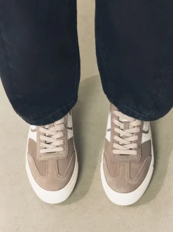 Sneakers*Next - Forever Comfort® Suede Side Stripe Skater Lace Up Trainers Mokkabruin