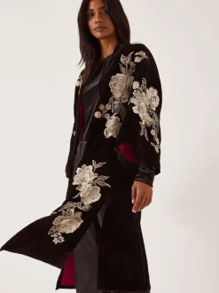 Mutsen, Handschoenen En Sjaals|Monsoon Fia Floral Embroidered Velvet Kimono