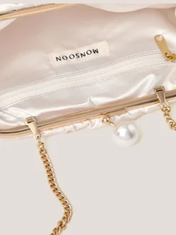 Tassen En Portemonnees|Monsoon Suvi Flower Embellished Clutch Bag