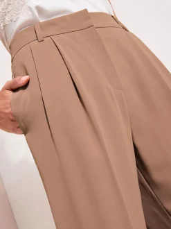 Kostuums En Werkkleding|Broeken*Friends Like These Naturel Latte - Premium broek met wijde pijpen en elastiek aan de achterkant
