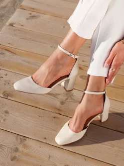 Schoenen Met Hakken|Linzi - Sydney Square Toe Court Heels Natuurlijk