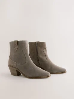 Ruimvallend En Extraruimvallend|Boots*Next - Cowboy Block Heel Ankle Boots Nertsgrijs/bruin