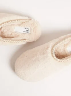 Pantoffels*Friends Like These - Supersoft Geborduurde Tape Imitatiebont Nachtkleding Muiltje Pantoffel Neutraal