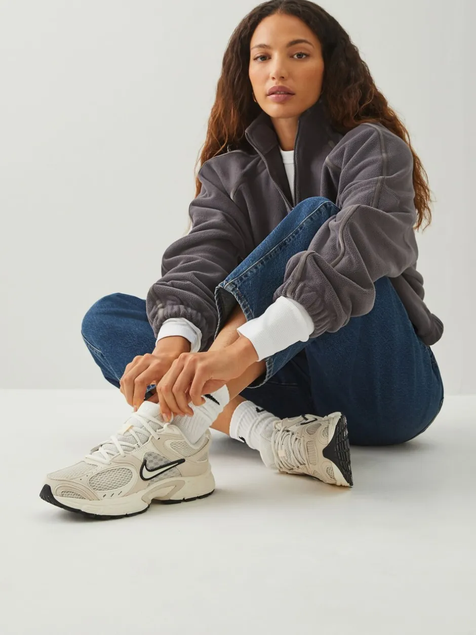 Sneakers|Sportkleding|Nike Neutraal - Vomero V5 hardloopsneakers